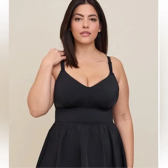 Torrid racerback v-neck swim tankini wireless - Picture 3 of 8